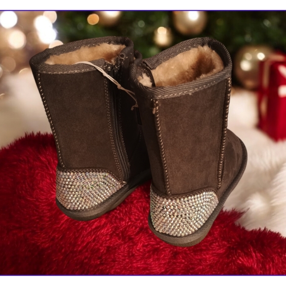 Fuzzy Bling Boots With Rhinestones - Picture 5 of 8